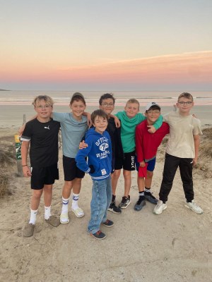 1G Quiberon petit groupe soir devant mer