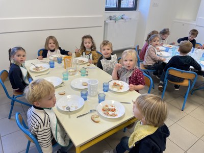 cantine maternelle